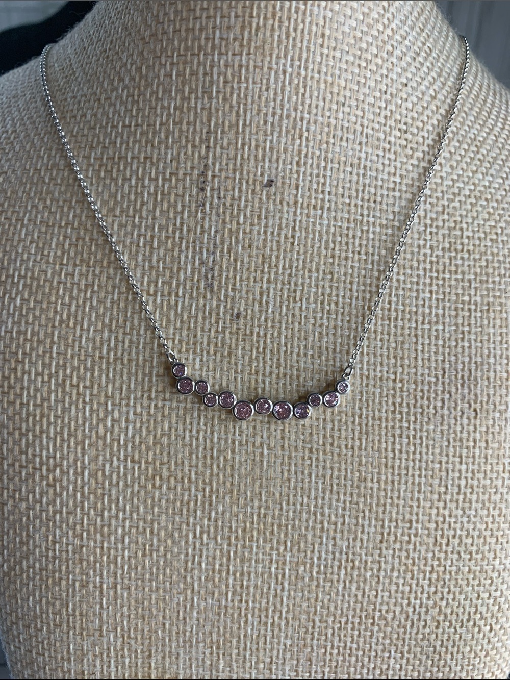 Bomb Party 925 Sterling Silver Necklace with Connected Round Pink Stone Curve